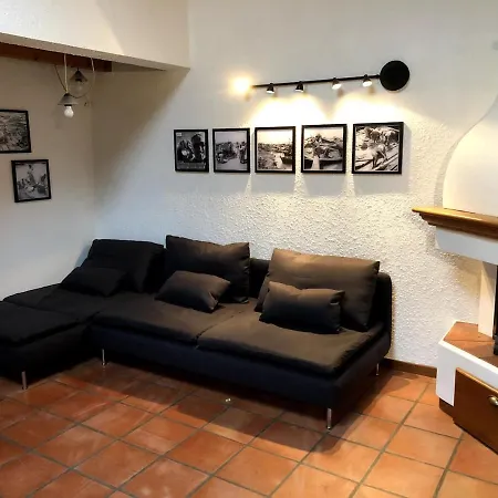 Villages Apartment *